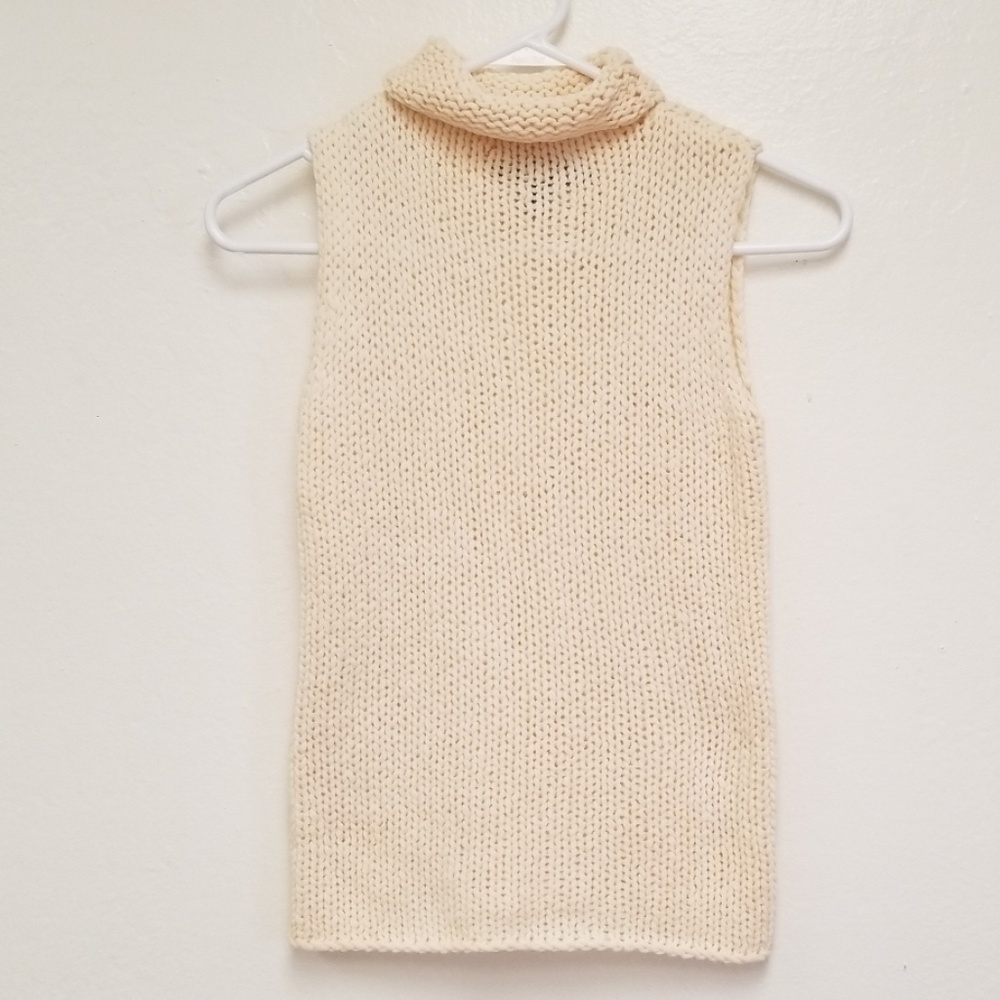 DKNY 100% Wool Sleeveless Sweater Turtleneck Ivory